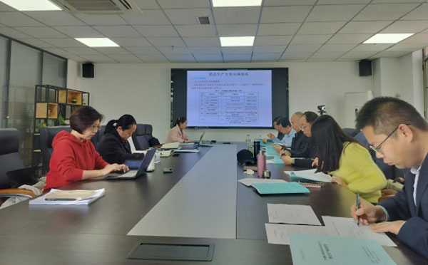 兰州众力工业材料有限公司及兰州腾达西铁窑街冶金有限公司清洁生产现场评审简讯